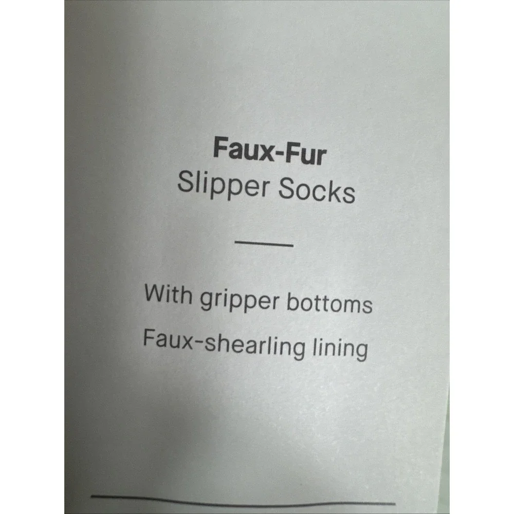 Auden 0765 Women's M/L 8-12 Faux Fur Slipper Socks Mint Green Gripper Bottom NWT
